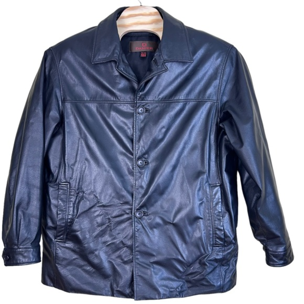 Danier leather jacket with removable lining size XL‎